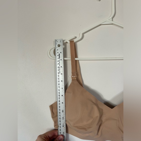 Knix Nursing Bra Size 5 Beige Padded V-Neck Wireless Easy Clips - Picture 4 of 7